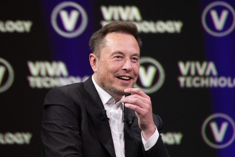 Elon Musk’s Father Celebrates 14 Children: “He Can Live Without Following So-Called Morals”